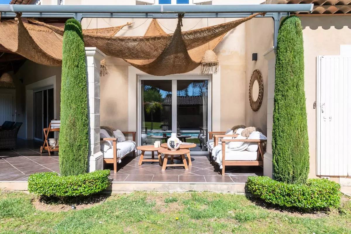 Villa 205m² Piscine Chauffée – Proche Cannes in Mouans-Sartoux, Costa mediterránea (Francia)