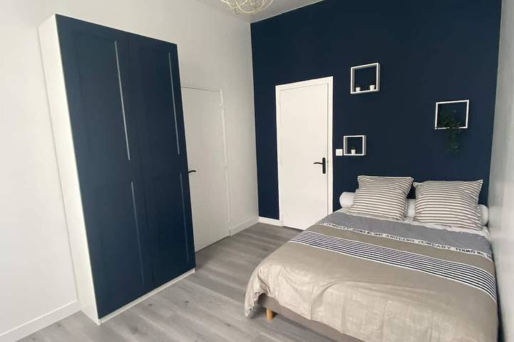 Entire apartment, Renovated, comfortable city-center apartment in Louviers, Les Andelys region