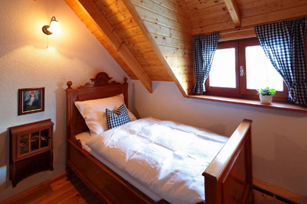 Ganze Wohnung, Ferienhaus Am Wiesengrund - Ferienhaus in Dreiheide, Nordsachsen
