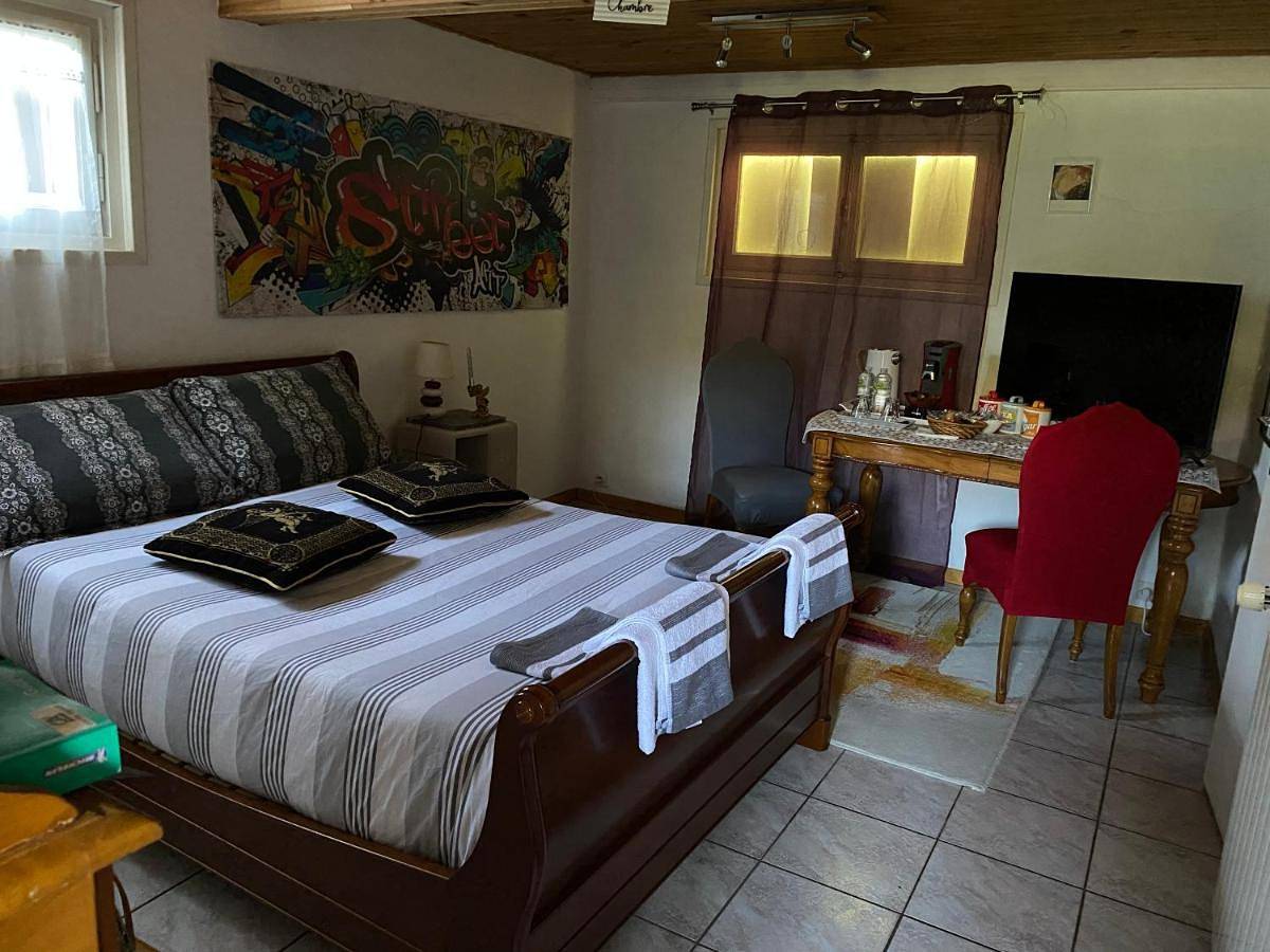 Bienvenue chez les Anges in Cournon-d'Auvergne, Région de Clermont-Ferrand