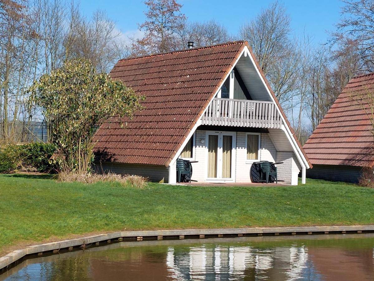 De Gouwe, 158 - aan visvijver, de beste visstek in Gramsbergen, Hardenberg