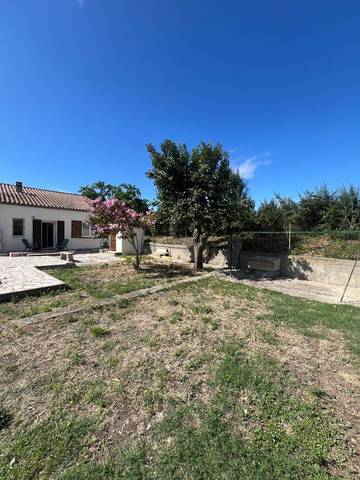Location de vacances pour 7 personnes, avec vue et terrasse à Argens-Minervois