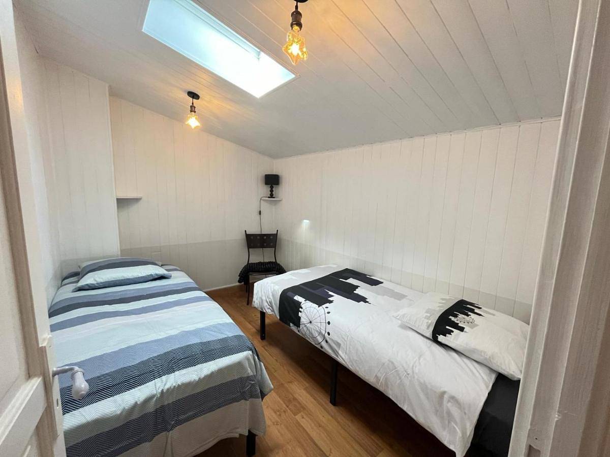 Appartement entier, Two-Bedroom Apartment in Chantonnay, Région de La Roche-sur-Yon