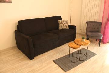 Gîte pour 3 personnes, avec piscine et terrasse à Bœrsch