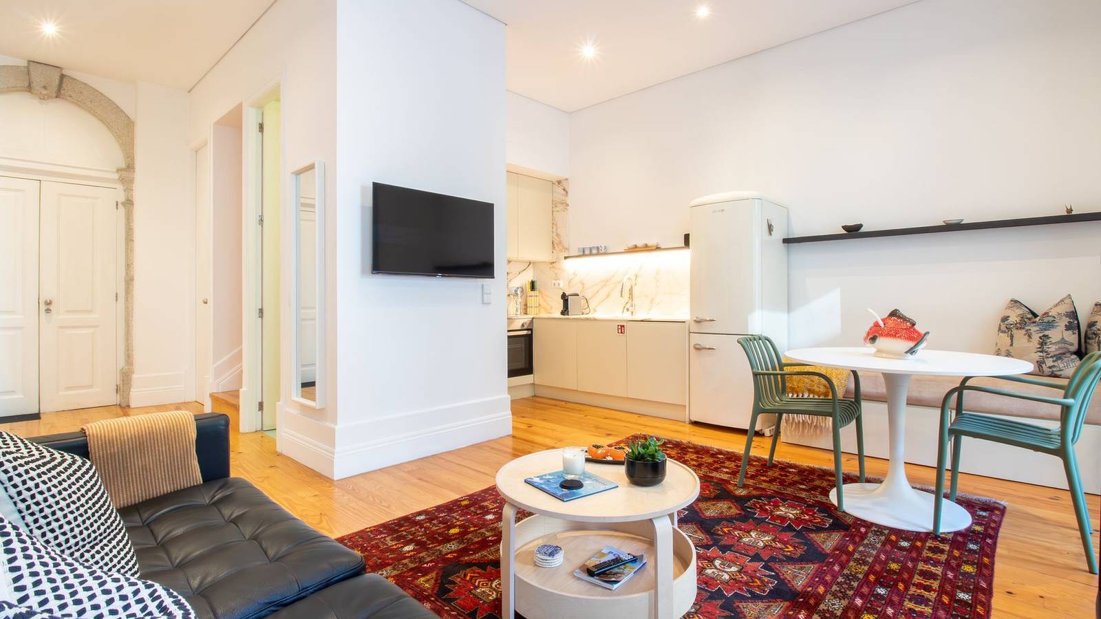 Apartamento entero, Apartamento de vacaciones para 6 personas con terraza in Centro histórico de Oporto, Oporto