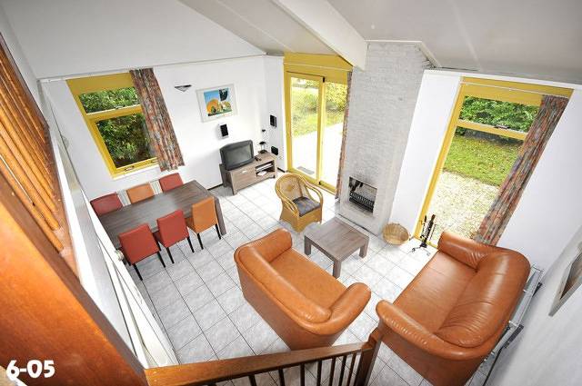 Albatros 6 in Julianadorp aan Zee, Julianadorp