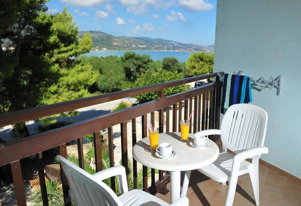 Valais Hotel in Alykanas, Alykes