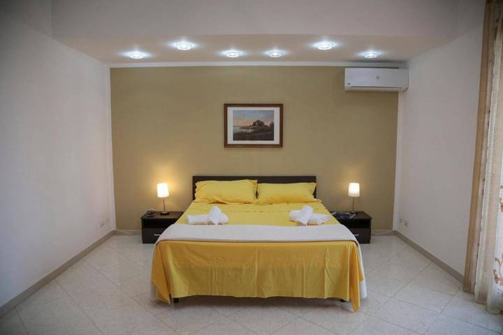 Gîte pour 6 personnes, avec terrasse et vue sur l’océan à Cefalù - 3