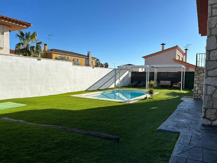 Gîte pour 5 personnes, avec jardin et piscine à Chiva - 2