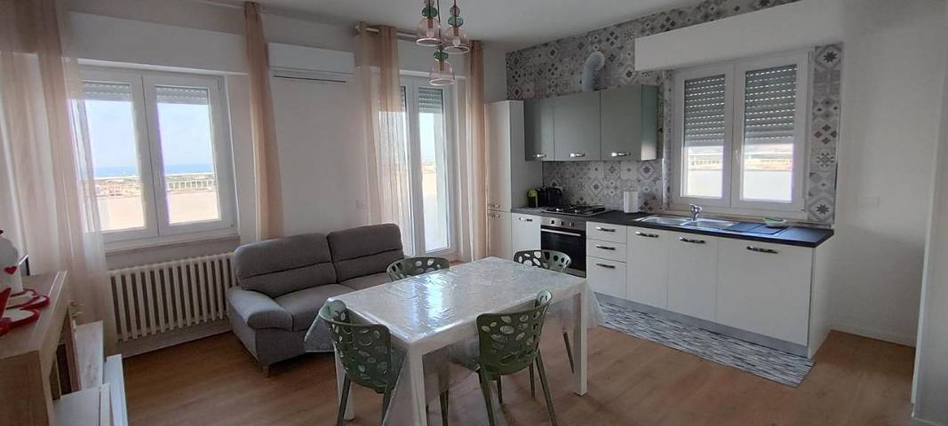 Appartamento per 4 persone, con Balcone e Terrazza nonché Panorama a San Salvo