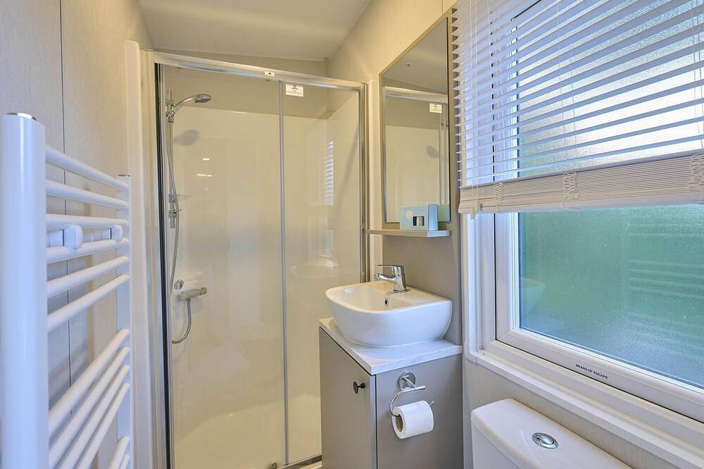 Chalet met frisse uitstraling nabij het strand in Goedereede, Goeree-Overflakkee