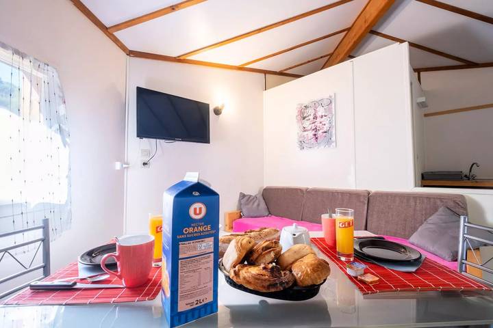Chalet pour 4 personnes, avec terrasse dans l' Aveyron - 2