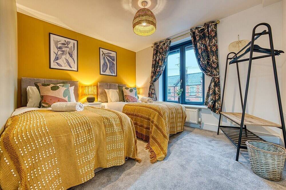 Entire apartment, Ashcroft Loft - town centre apartment in Cirencester, Gloucestershire