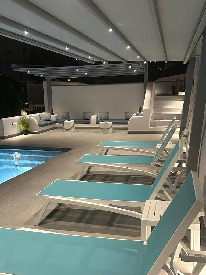 Maison d’hôte pour 2 personnes, avec piscine et terrasse à Santorin - 3