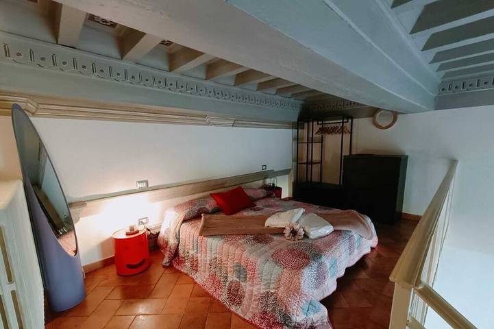 Ganze Wohnung, Apartment with terrace, parking A/C, Wi-Fi, in the old town in Pistoia, Pistoia Provinz