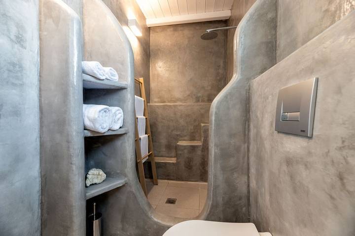 Location de vacances pour 3 personnes, avec jardin et balcon ainsi que vue sur l’océan et piscine dans Náoussa - 2