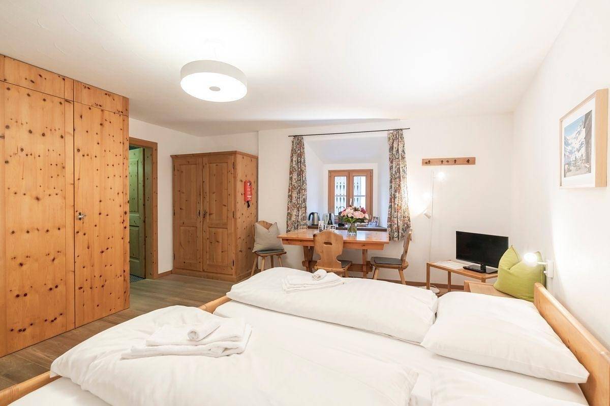 Ganze Ferienwohnung, Chesa Michel - Studio Nair in Spinas, Bever