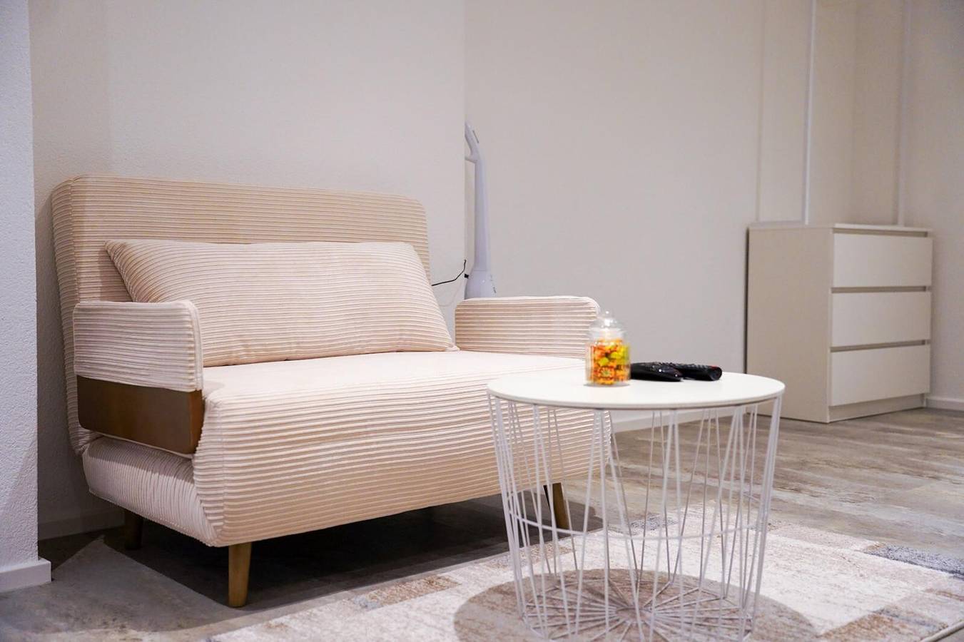 Ganze Wohnung, Ferienwohnung mit privater Terrasse, Gemeinschaftsgarten und Wlan in Pfullendorf, Region Bodensee-Oberschwaben