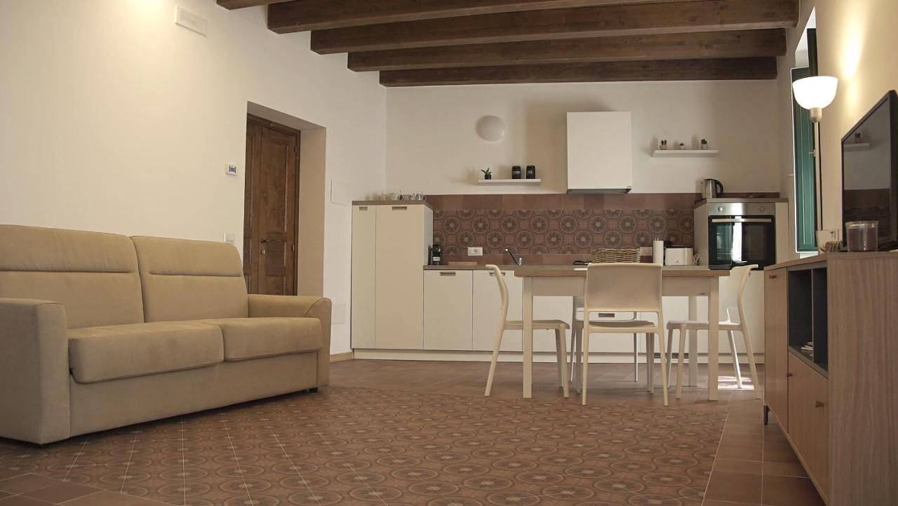 Appartamento intero, One-Bedroom Apartment in San Mauro Cilento, Cilento Coast