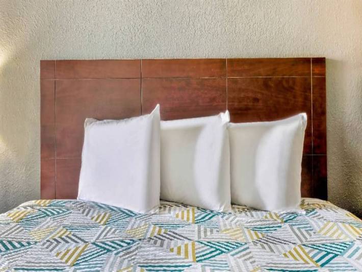 Apartamento entero, 1 cama tamaño queen | No fumadores, microondas in Illinois