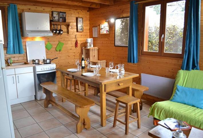 Gîte pour 6 personnes, avec vue et terrasse, animaux acceptés à Saint-Floret - 2