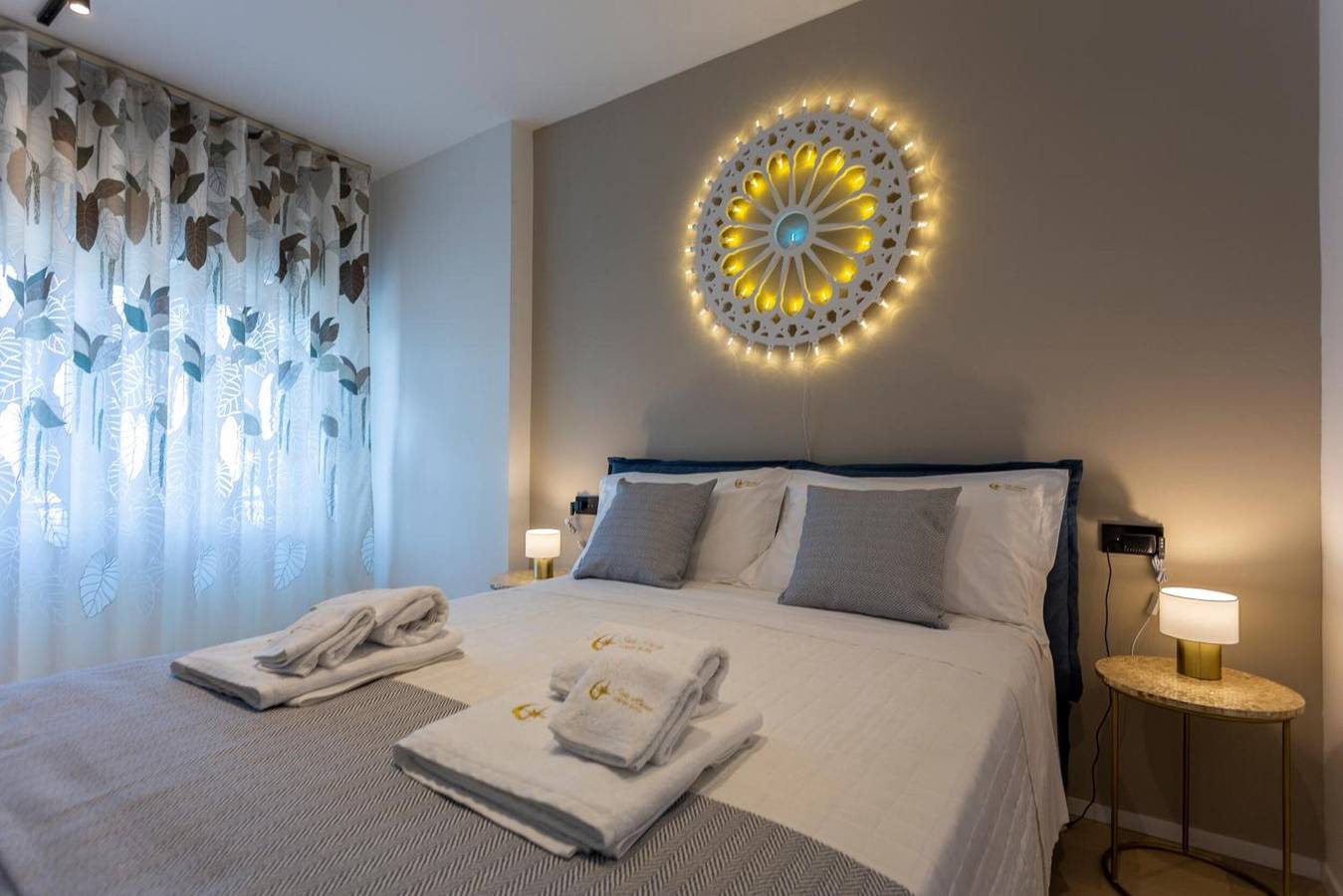 Stella D'Oriente Apartment in Central Bari with Balcony, Wi-Fi, and Air Conditioning