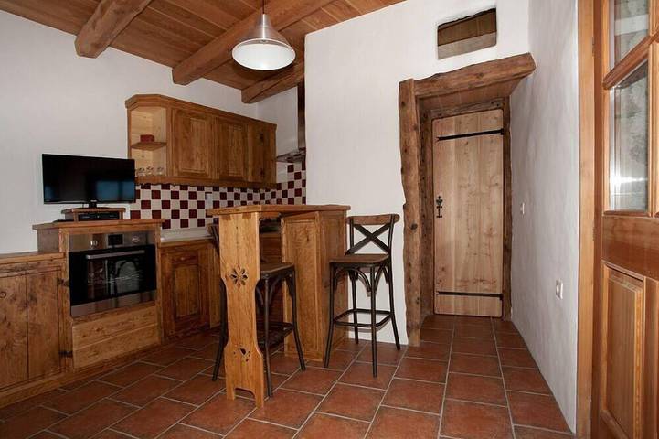 Gîte pour 2 personnes, avec balcon et jardin à L'Argentière-la-Bessée