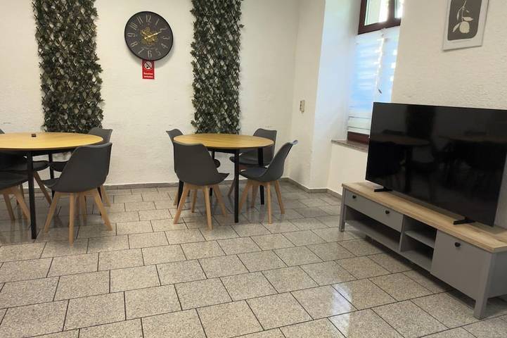 Ganze Wohnung, Central Apartment in Hof in Hof, Oberfranken