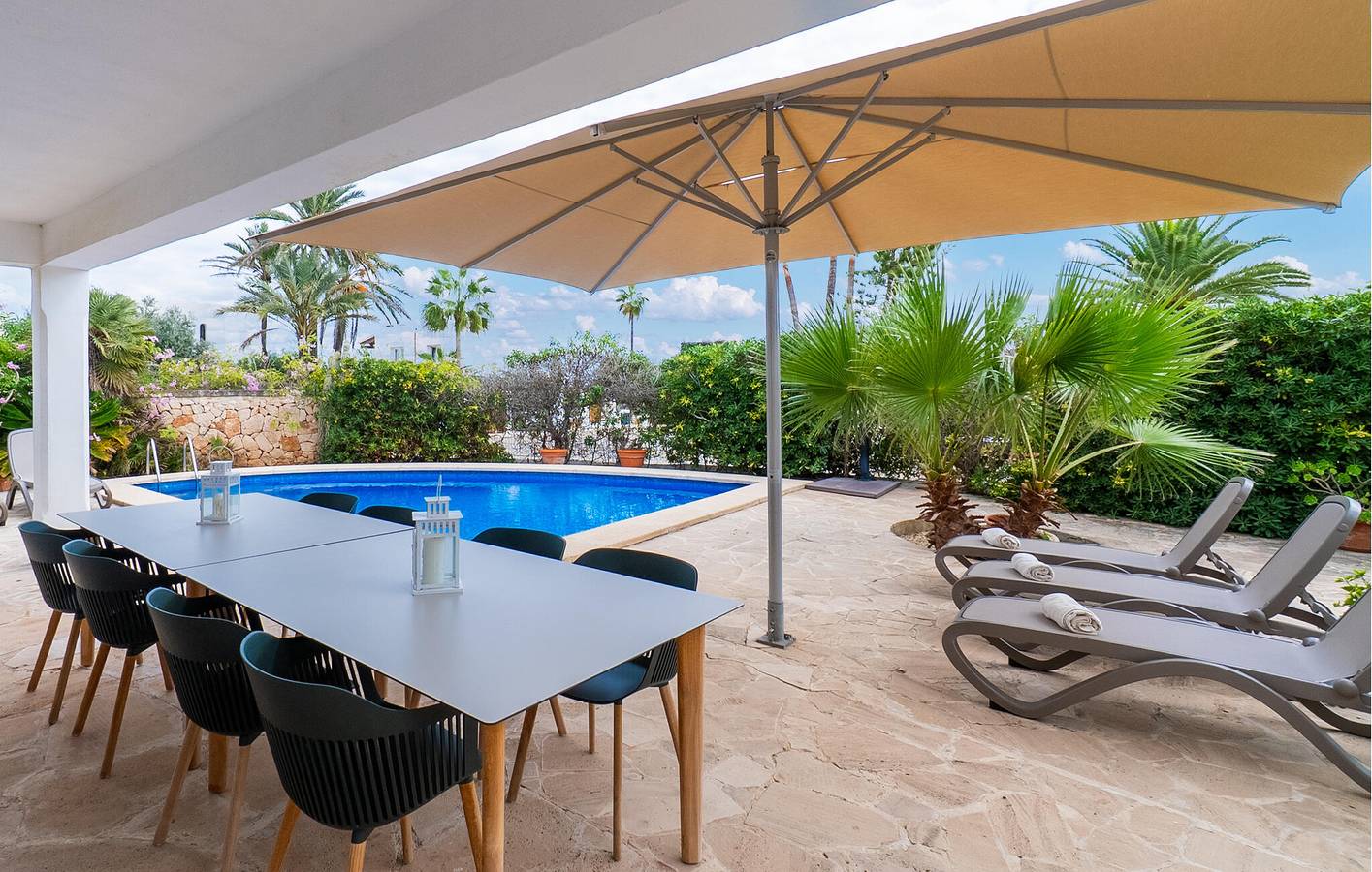 Rückzugsort mit Meerblick, Terrasse, Pool und Grill - 2 km zum Strand von Cala Mitjana in Cala d'Or, Santanyí