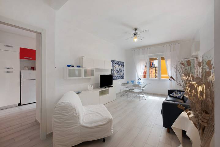 Hel lejlighed, Apartment 'Arenzano A Due Passi Dal Mare' with Balcony in Canoa Arenzano, Arenzano