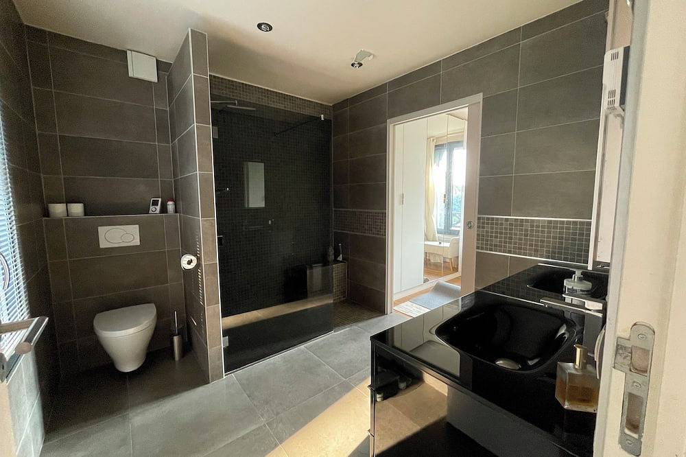 Hermosa casa entre París y Disneyland, 8 personas - 4 habitaciones - 2 baños in Saint-Maur-des-Fossés, Valle del Marne