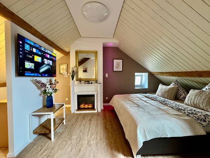 Ganze Wohnung, Ferienwohnung 'The Rooftop Of Lot54' mit privater Terrasse, privatem Garten und Wi-Fi in Feuerscheid, Eifelkreis Bitburg-Prüm