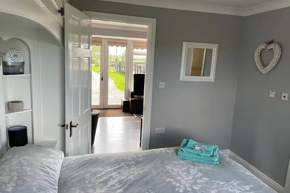 A quiet and secluded self contained bungalow situated rurally. in Lancashire
