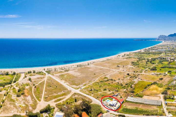 Ferienhaus für 6 Personen, mit Terrasse und Garten in Afantou - 2