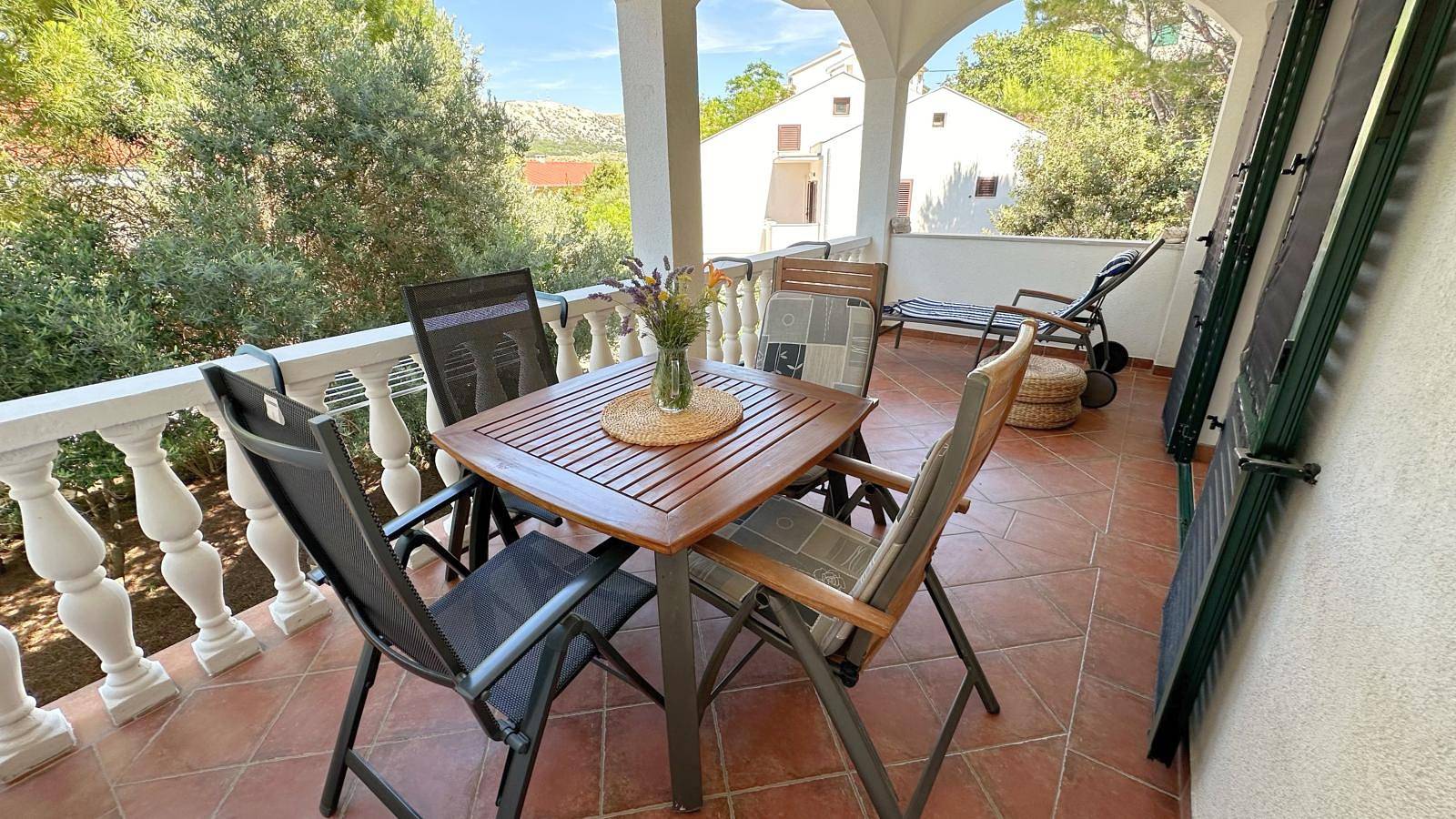 Entire apartment, Wind Rose - Bonaca by Pag tours in Gradska plaža (Pag Town), Pag Town