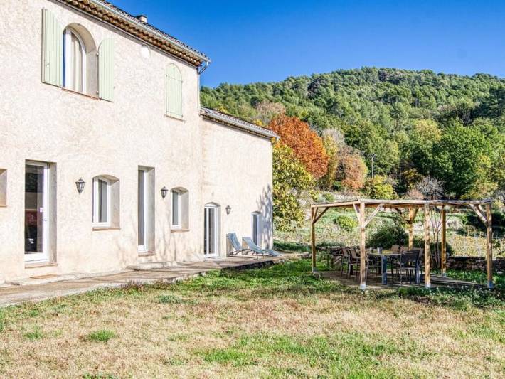 Feriehus for 7 personer, med Terrasse og Hage i Draguignan