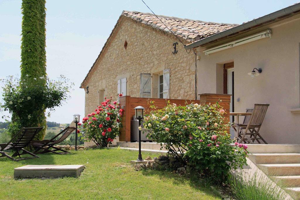 Appartement entier, Le Gîte du Val de la Garenne in Senouillac, Région d'Albi