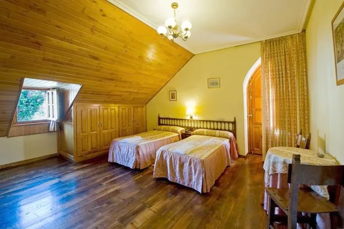 Hotel für 6 Personen, mit Ausblick und Seeblick sowie Garten - 1