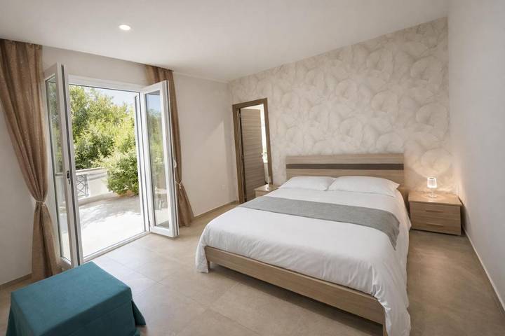 B&b per 3 persone, con terrazza e piscina, con animali domestici a Sant'Egidio del Monte Albino