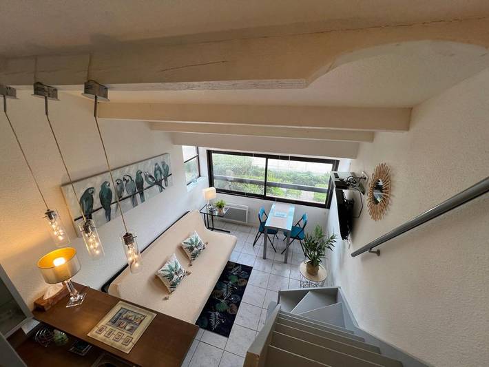 Appartement de vacances pour 4 personnes, avec vue ainsi que jardin et piscine, animaux acceptés