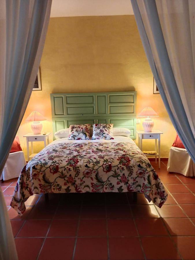 Hotel para 2 personas, con jardín además de vistas y piscina en Extremadura - 3