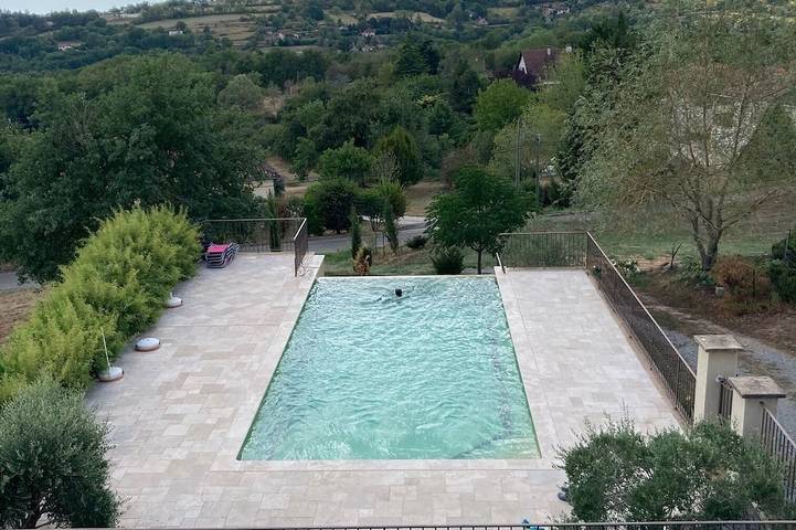 Location de vacances pour 12 personnes à Planioles