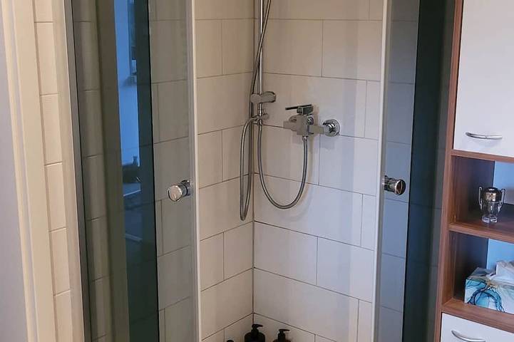 Ganze Wohnung, Schöne Wohnung , im Erdgeschoss meines Eigenheims , mit Gartenanbindung und Pool in Zörbig, Anhalt - Bitterfeld