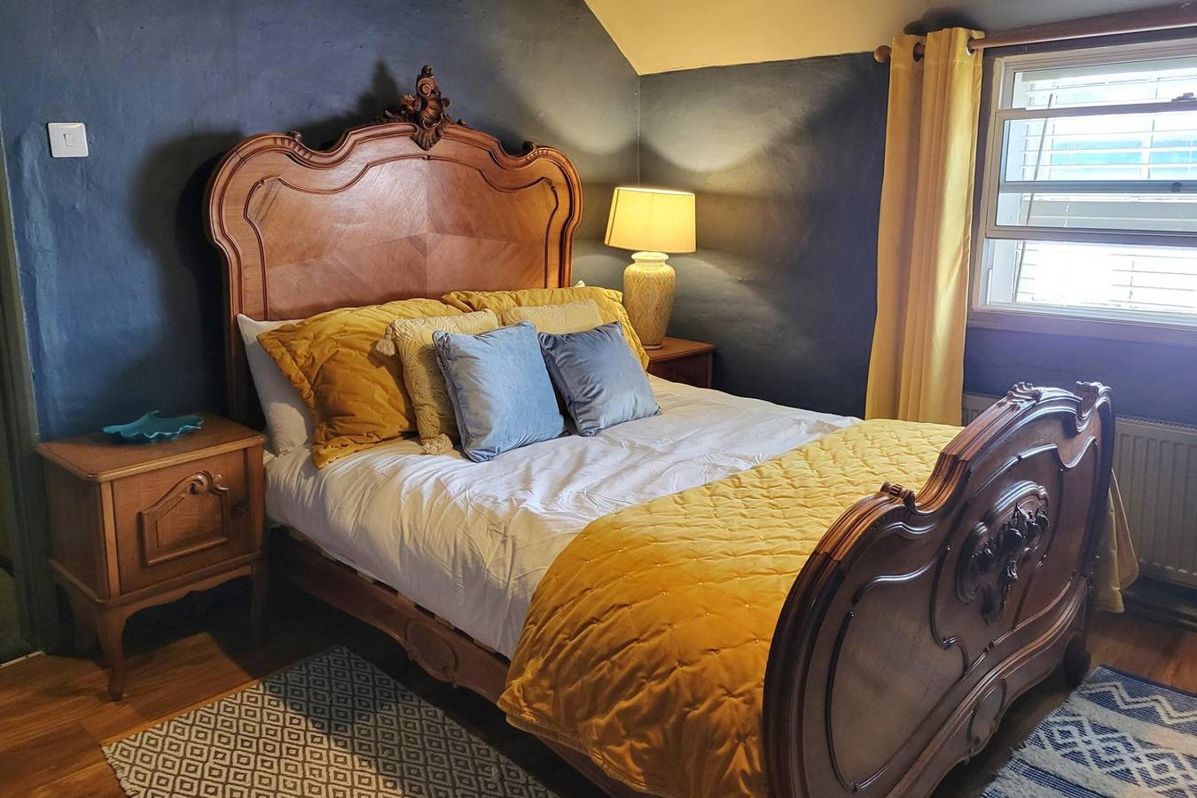 Entire holiday apartment, 3 Bed Townhouse Sleeps 6 with Wifi in Southwell, Nottinghamshire