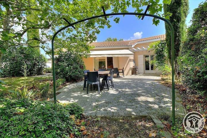 Maison de vacances pour 15 personnes, avec piscine et jardin