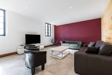 Location De Vacances pour 8 Personnes dans Les Salles-de-Castillon, Région de Libourne, Photo 2