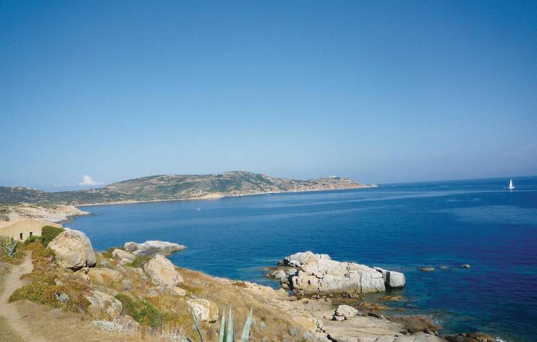 Appartamento intero, Accogliente appartamento sulla spiaggia con terrazza e parcheggio in Calvi, Calvi e dintorni