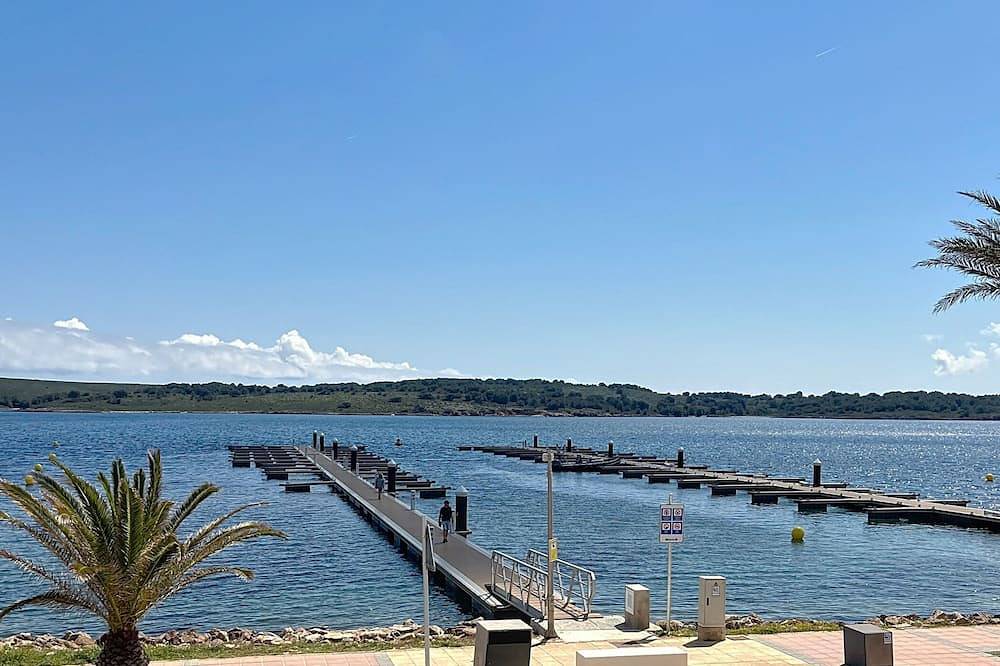 Entire apartment, Apartamento con vistas al mar en Fornells in Fornells, Es Mercadal
