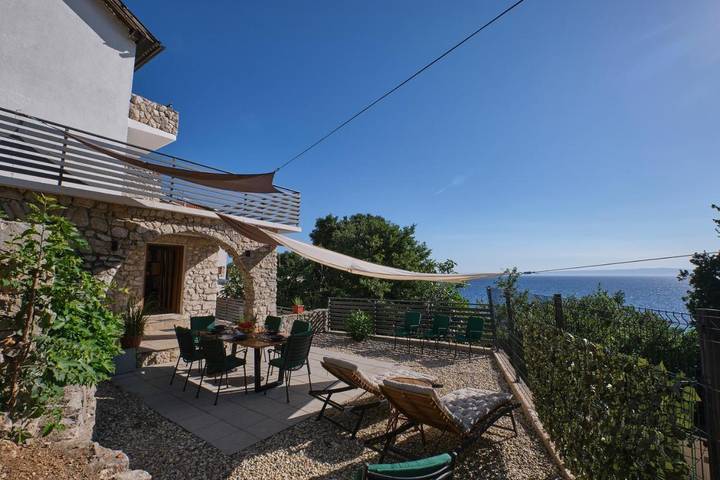 Villa pour 6 personnes, avec vue et terrasse à Punat