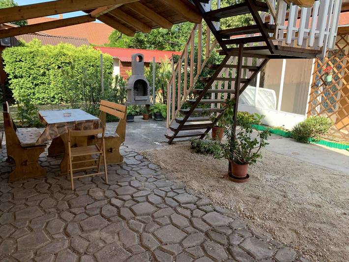 Ganze Ferienwohnung, Ferienwohnung Kinderfreundlich mit Dekorationen in Balatonlelle, Plattensee Südufer